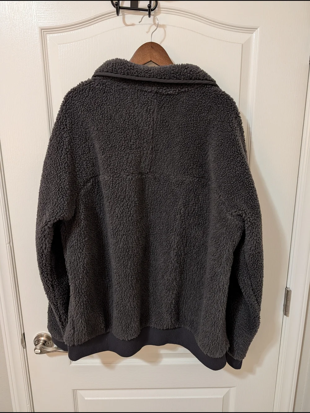 Patagonia Men's Dark Gray Sherpa Fleece Jacket